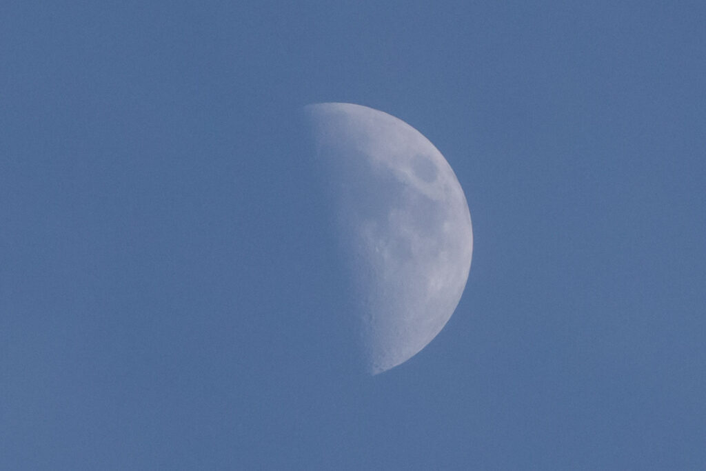 Der Mond